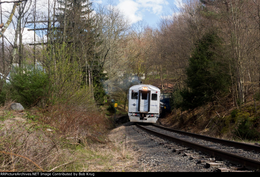 RBMN 9167 posed at the west portal of Mahanoy Tunnel